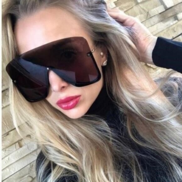 💯- New Authentic GUCCI Oversized Aviator Sunglasses GG0540S Black - Picture 1 of 10